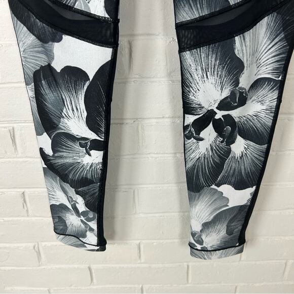 Calia by Carrie Underwood Dark Floral Mesh Athletic Leggings Size M - Picture 5 of 10